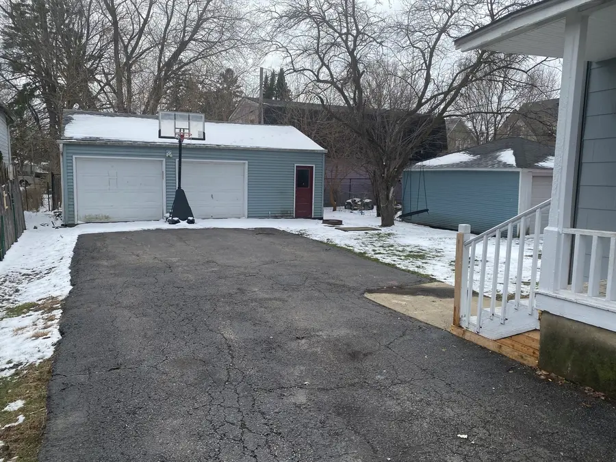 515 Walnut Avenue, Elgin, IL 60123 - #2