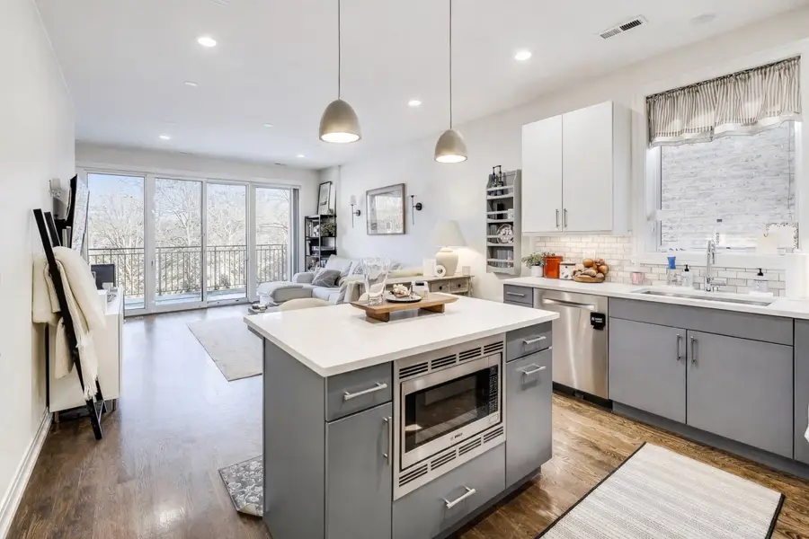 1036 N Paulina Street #2, Chicago, IL 60622 - #2