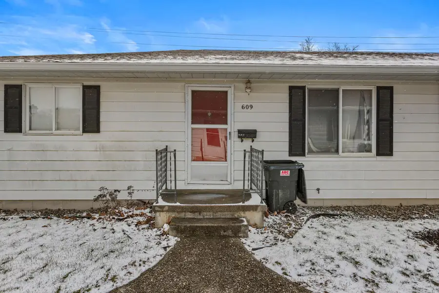 Address Withheld By Seller, Urbana, IL 61802 - #3