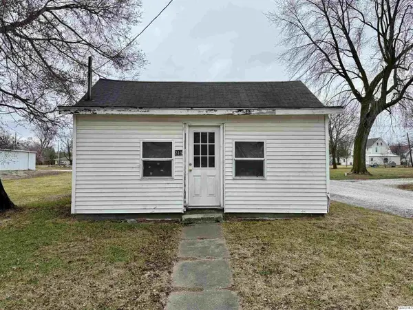 718 - 718 1/2 Buchanan, Carthage, IL 62321