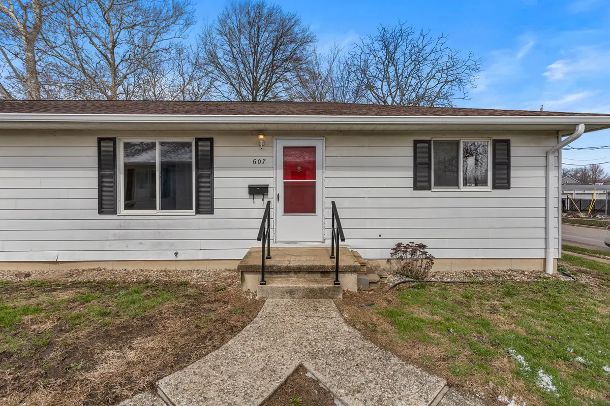 607 S Glover Avenue, Urbana, IL 61802 - #1