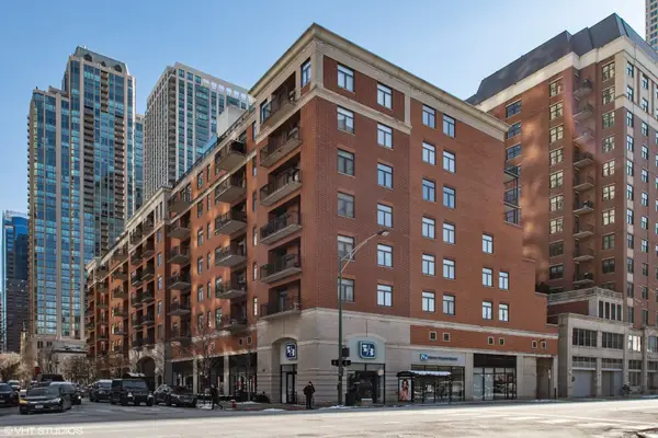 33 W Huron Street #311, Chicago, IL 60654