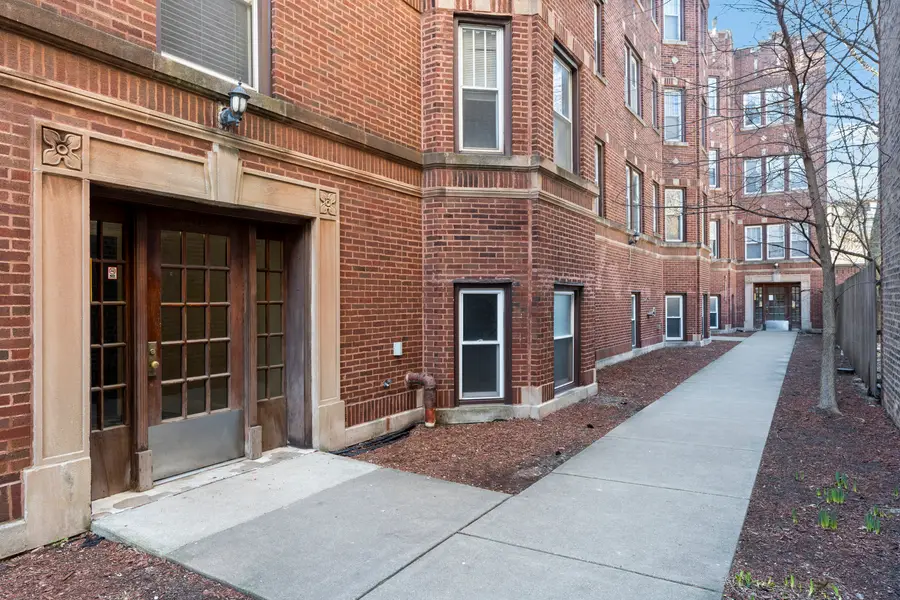 4414 N Ashland Avenue #3E, Chicago, IL 60640 - #2