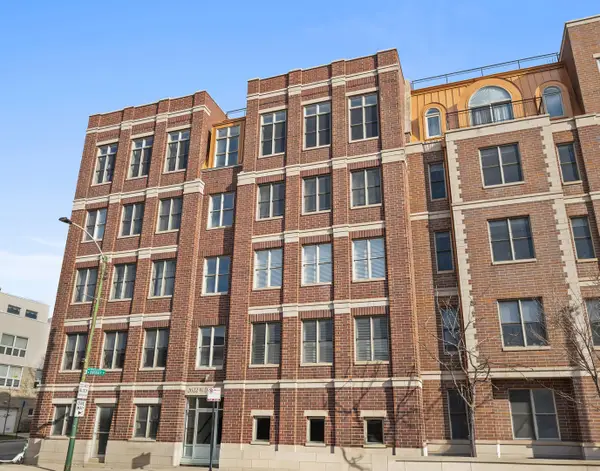 2622 W Diversey Avenue #201, Chicago, IL 60647