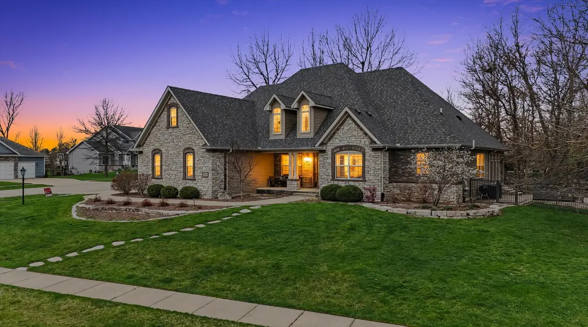 1505 Cottonwood Court, Mahomet, IL 61853 - #1