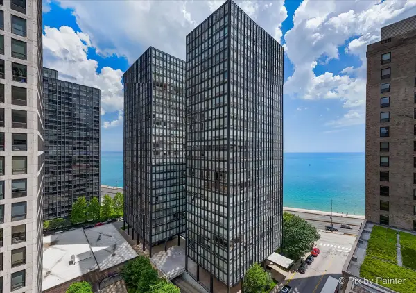860 N Lake Shore Drive #4M, Chicago, IL 60611