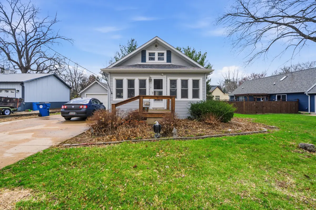 618 W Putnam Street, Princeton, IL 61356 - #1