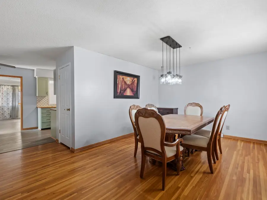 2814 Hillside Court, Bettendorf, IA 52722 - #2