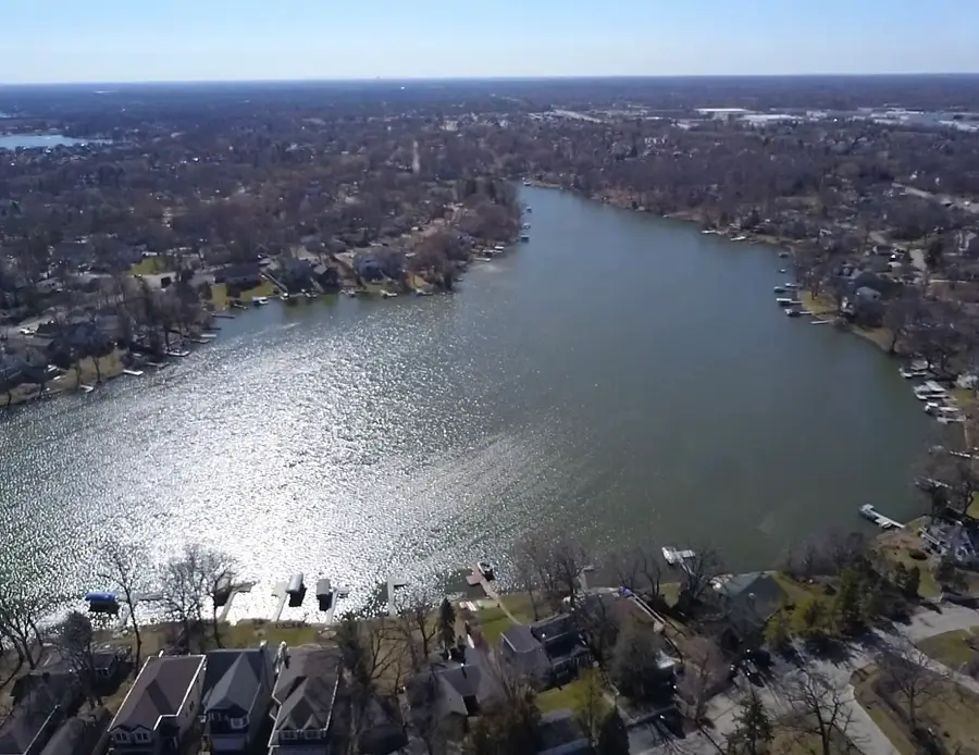 24301 Forest Drive N, Lake Zurich, IL 60047 - #3