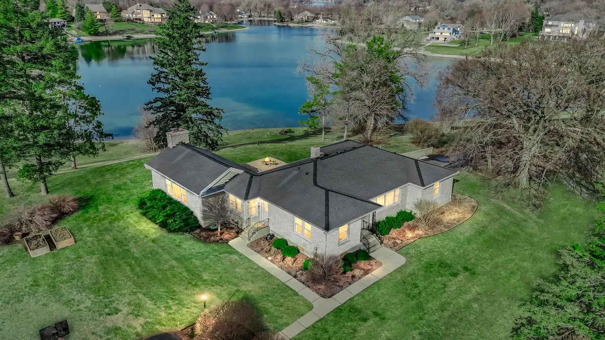 512 Bay Road, McHenry, IL 60051 - #1