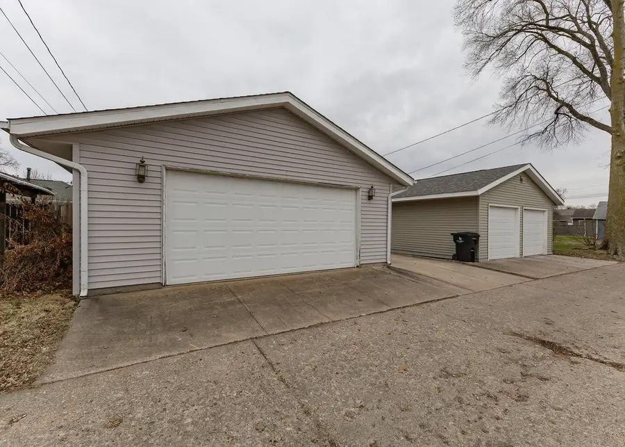 1850 45th Street, Rock Island, IL 61201 - #3