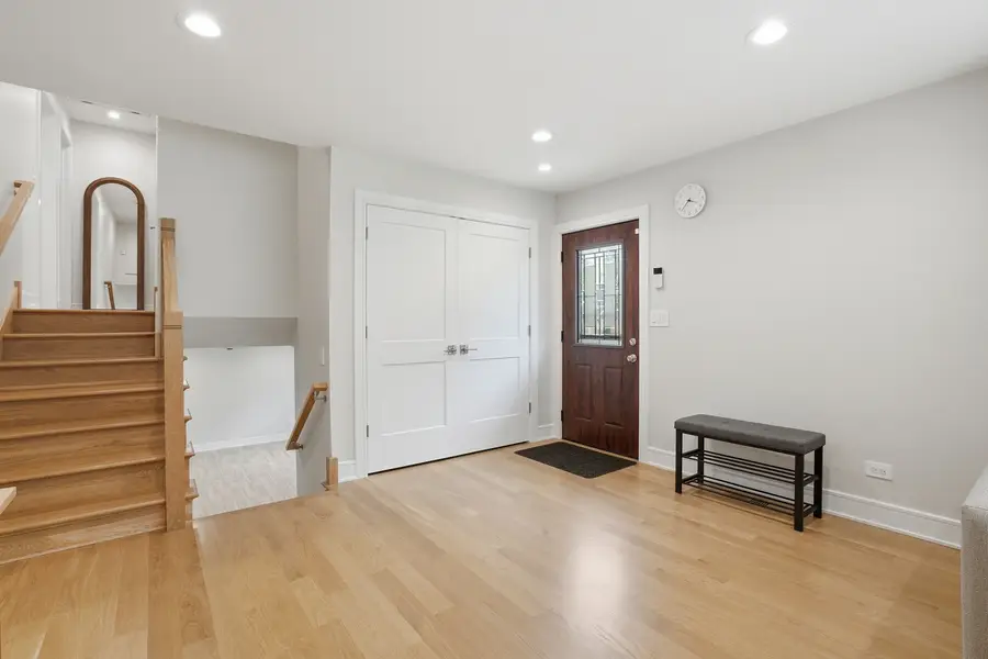 212 E Monterey Avenue, Schaumburg, IL 60193 - #3