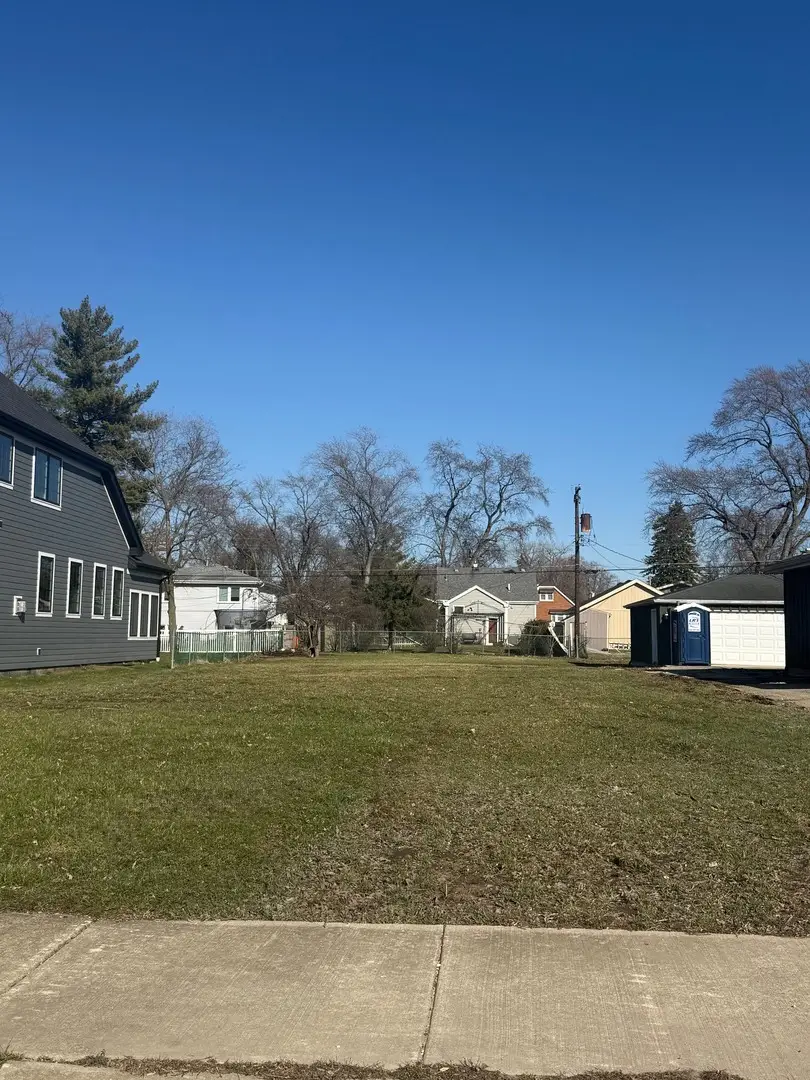 341 Oak Avenue, Wood Dale, IL 60191 - #1