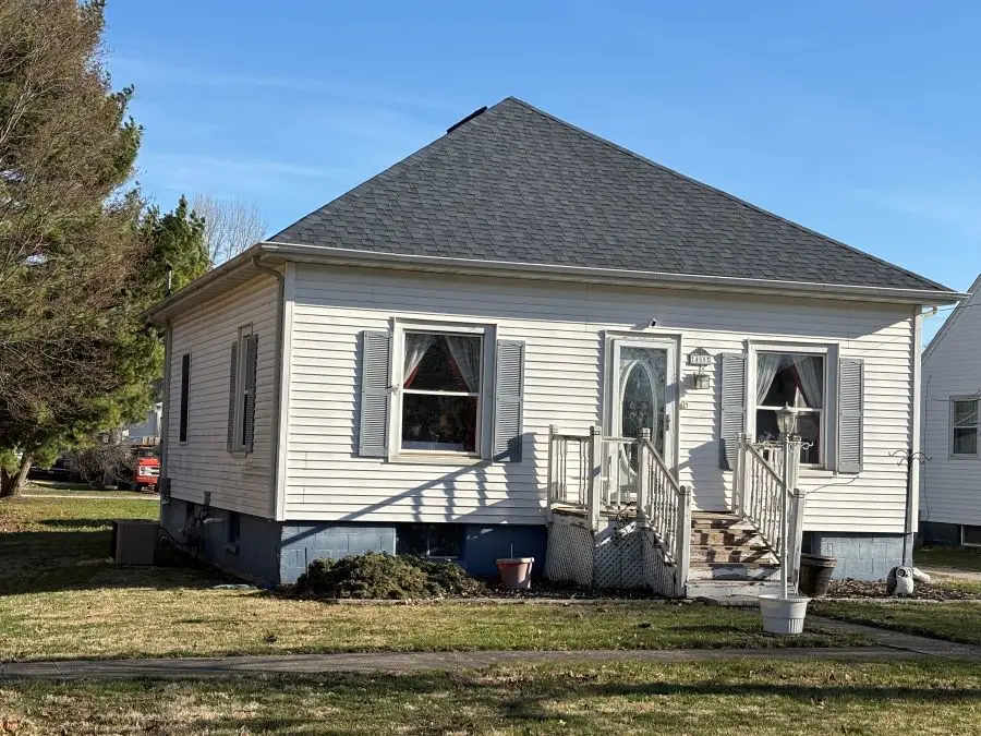 455 E Main Street, Sheldon, IL 60966 - #1
