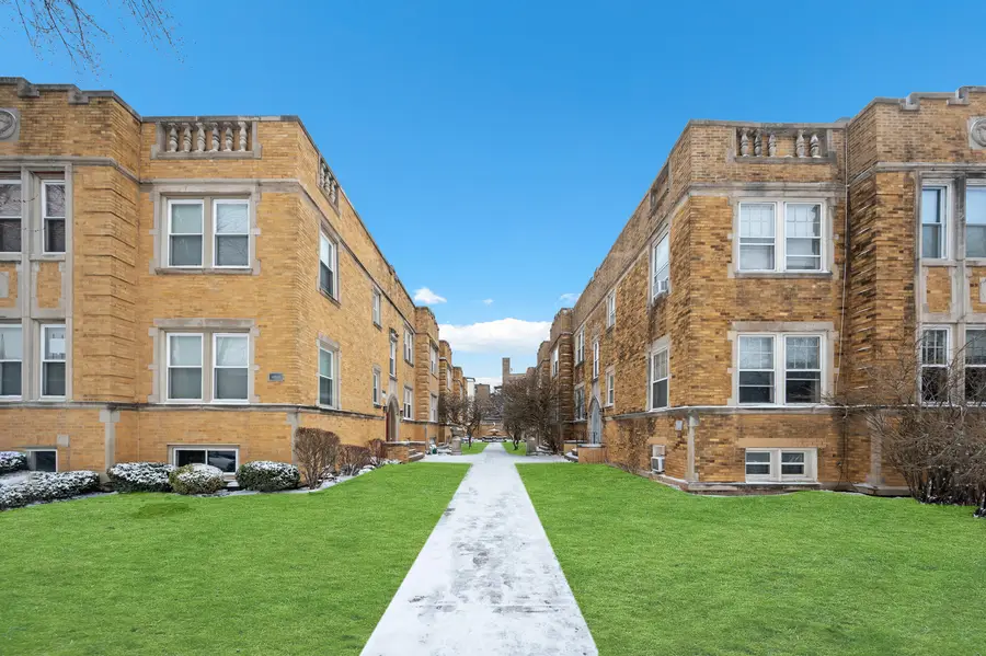 4209 N Keystone Avenue #2W, Chicago, IL 60641 - #2