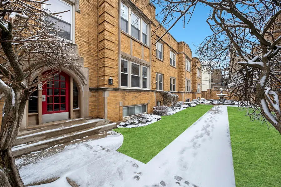 4209 N Keystone Avenue #2W, Chicago, IL 60641 - #3