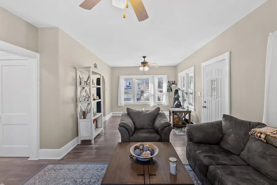 846 27th Street, Moline, IL 61265 - #3