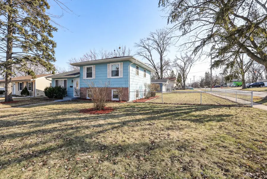 1777 Linden Avenue, Hanover Park, IL 60133 - #2