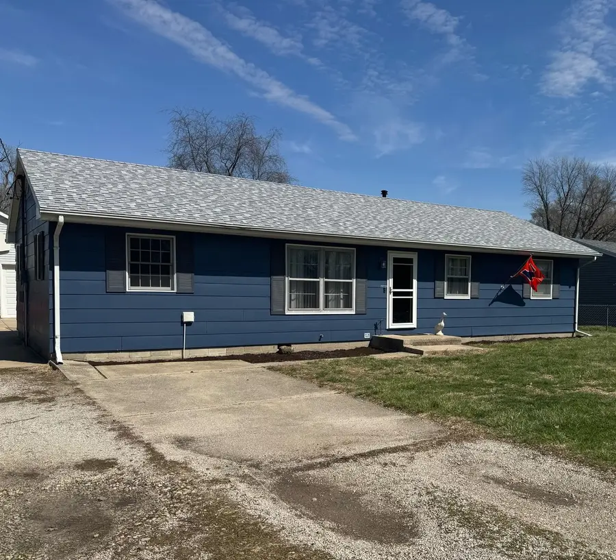 408 E Marshall Street, Tolono, IL 61880 - #2