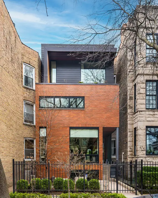 2249 N Burling Street, Chicago, IL 60614