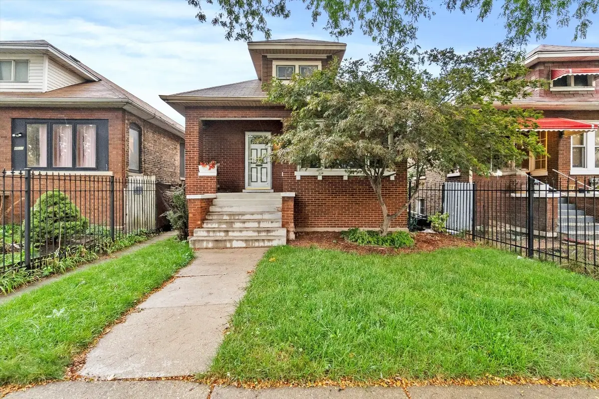 4820 W Haddon Avenue, Chicago, IL 60651 - #1