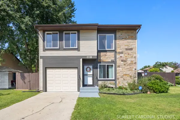 2S620 Hampton Drive, Warrenville, IL 60555