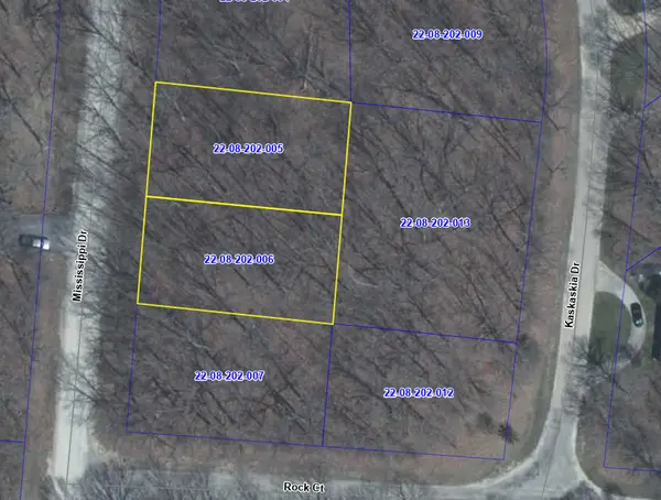 702 Mississippi Drive, Dixon, IL 61021