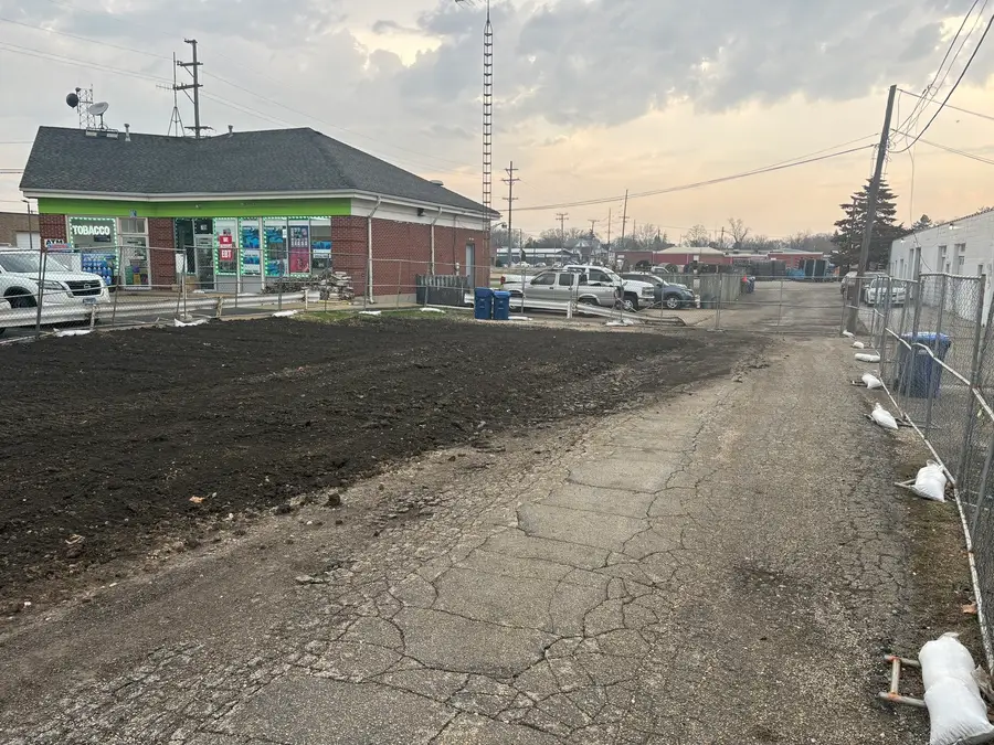 713 E Lincoln Highway, Dekalb, IL 60115 - #2