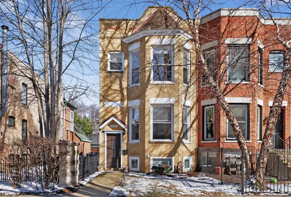 1926 W Oakdale Avenue N, Chicago, IL 60657