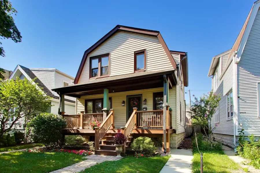 5426 N Lovejoy Avenue, Chicago, IL 60630 - #2