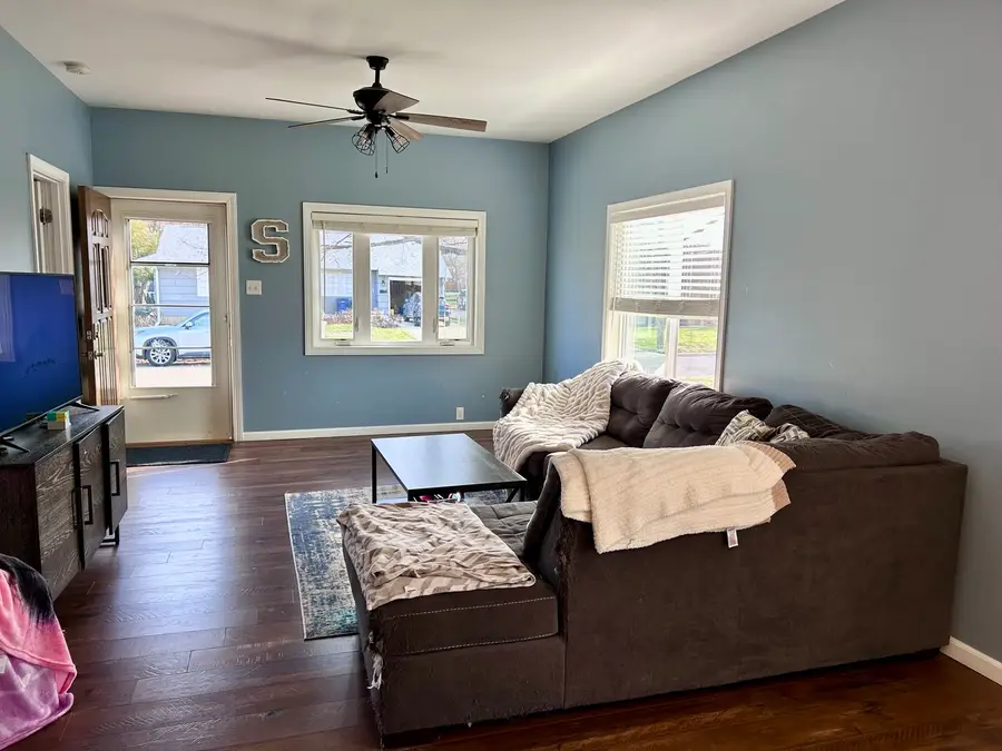 901 24th Street, Lasalle, IL 61301 - #3