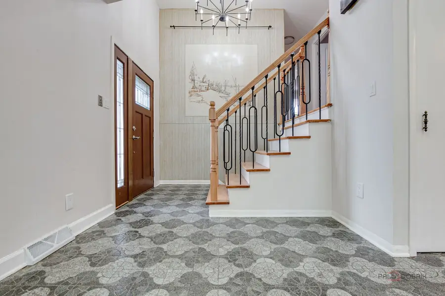 5251 Greenleaf Street, Skokie, IL 60077 - #3