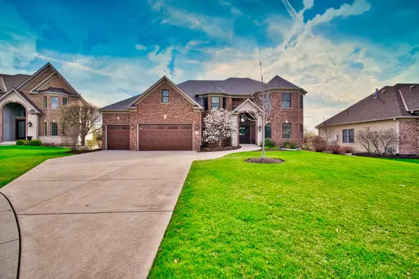 10 Raes Creek Court, Bolingbrook, IL 60490