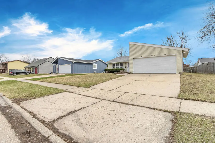 1295 Foxcroft Drive, Aurora, IL 60506 - #3