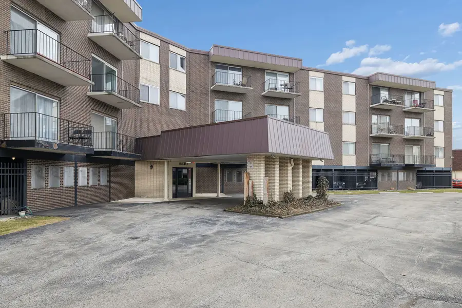 9840 S Pulaski Road #201, Oak Lawn, IL 60453 - #2
