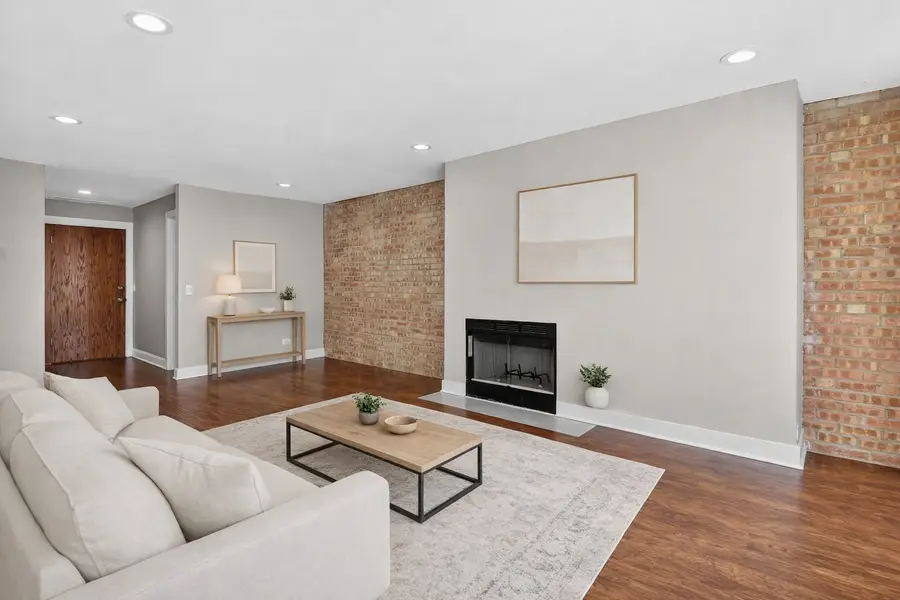 6020 Oakwood Drive #1L, Lisle, IL 60532 - #2