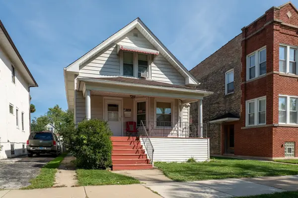4541 N Harding Avenue, Chicago, IL 60625