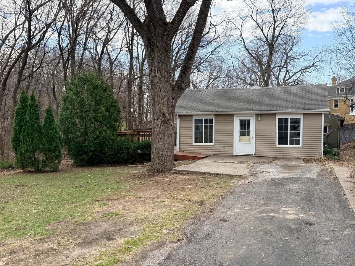 1417 W 12th Street, Davenport, IA 52804 - #1