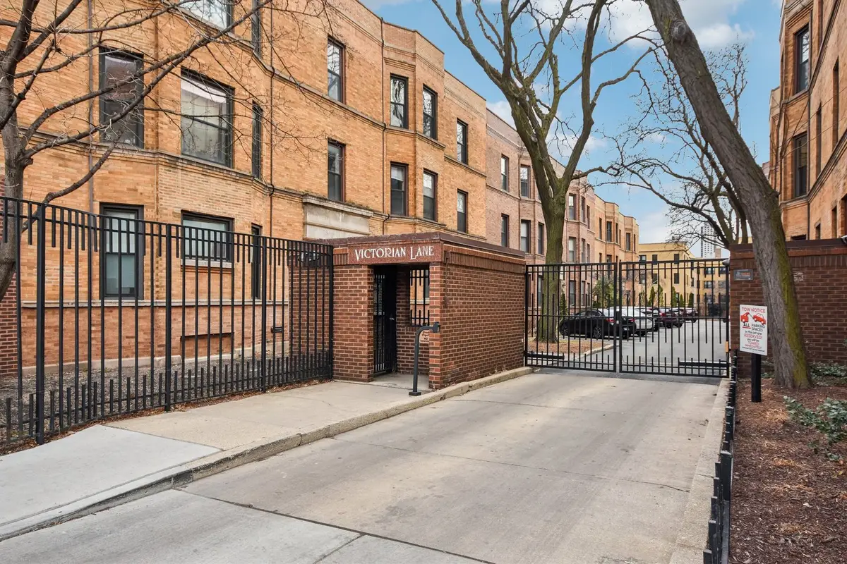 744 W California Terrace #1, Chicago, IL 60657 - #1