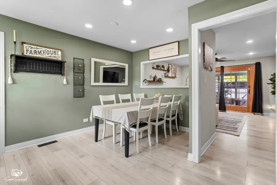 945 Morton Street, Hoffman Estates, IL 60169 - #3