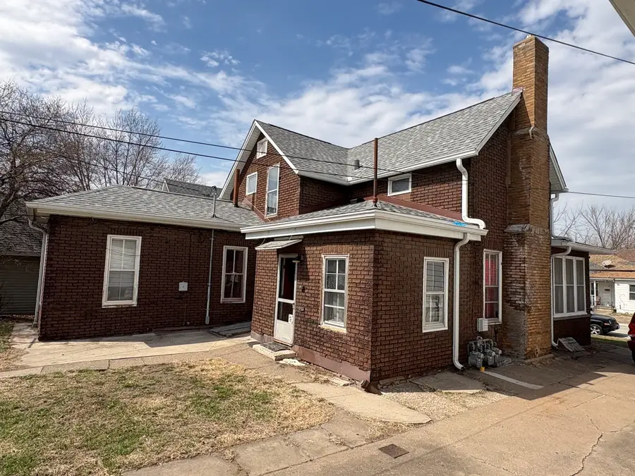 2428 5th Avenue, Moline, IL 61265 - #3