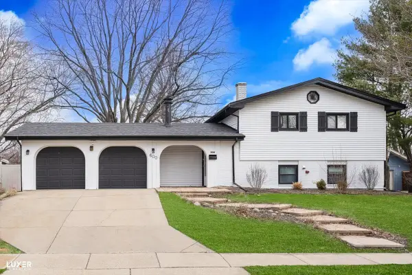 600 Baxter Lane, Hoffman Estates, IL 60169