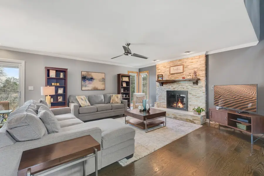 705 Ascot Court, Hoffman Estates, IL 60169 - #2