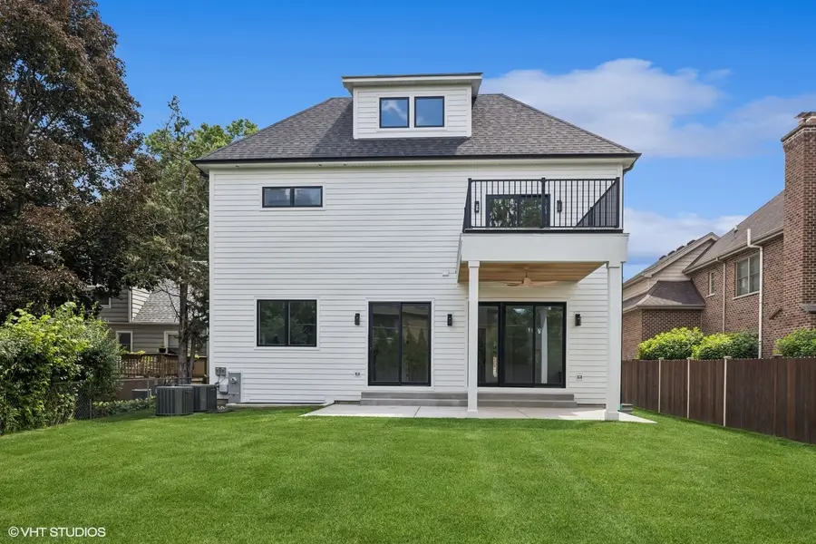 936 S Mitchell Avenue, Elmhurst, IL 60126 - #3