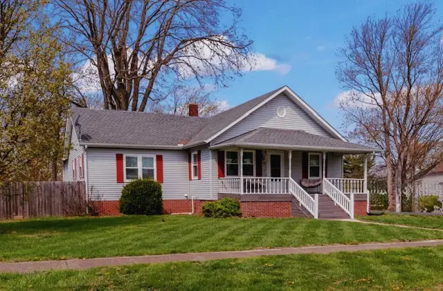 119 N Broadway Street, Fisher, IL 61843 - #2