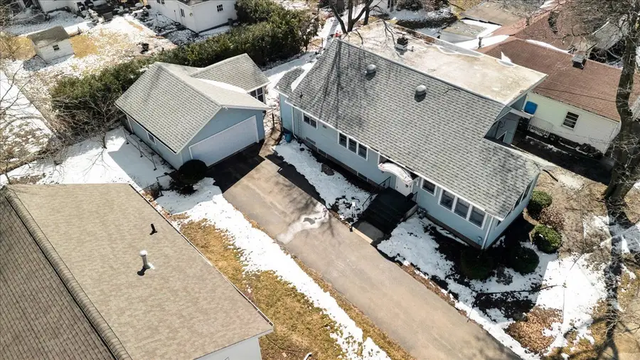 306 W Madison Street, Belvidere, IL 61008 - #2