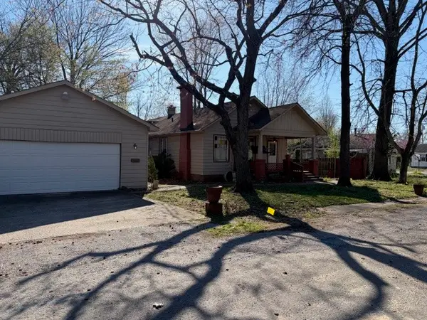 820 S 20th Street, Herrin, IL 62948