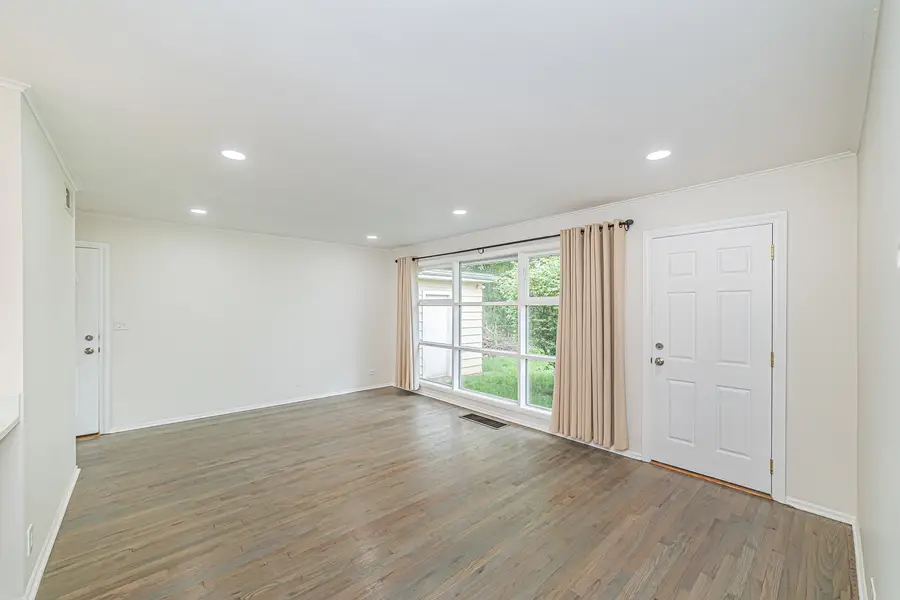 1417 N Wilke Road, Arlington Heights, IL 60004 - #3