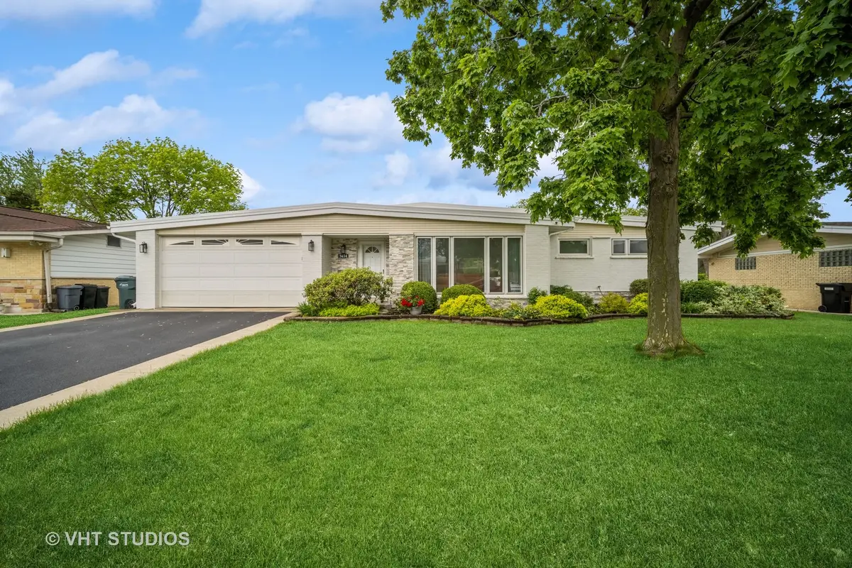 5654 N Manor Lane, Norwood Park, IL 60631 - #1