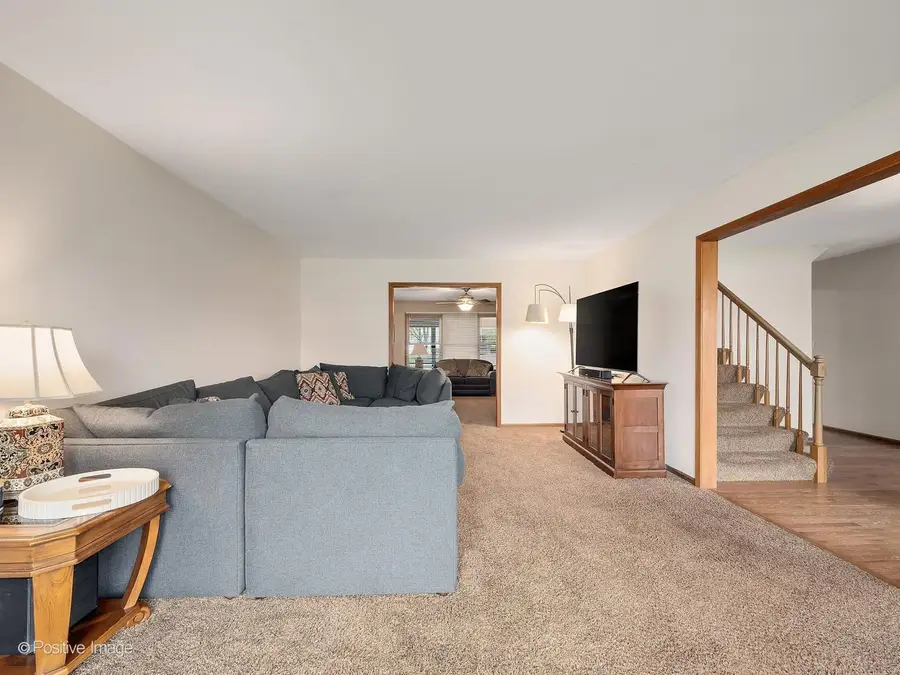 612 Stuart Drive, Carol Stream, IL 60188 - #3